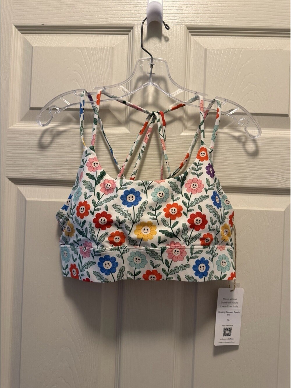 SILVERWIND NWT Smiling Blossom 🌼 2-Piece XL Sports Bra & Shorts Set